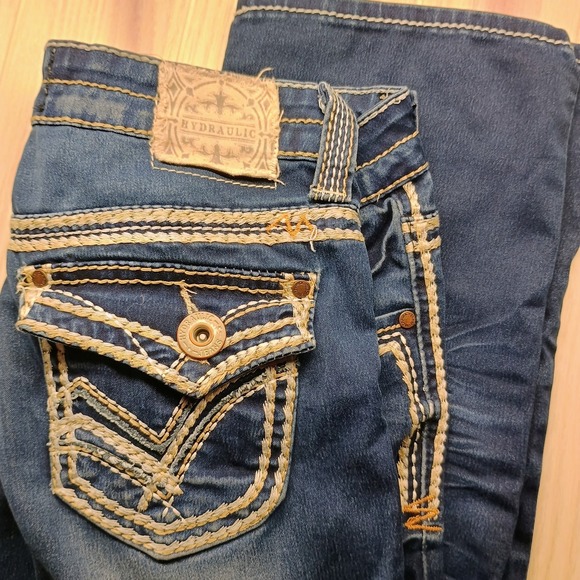 Hydraulic Pants - Hydraulic GRAMERCY Women's Size 8 Blue Denim Capris Embroidered Pockets 32x22